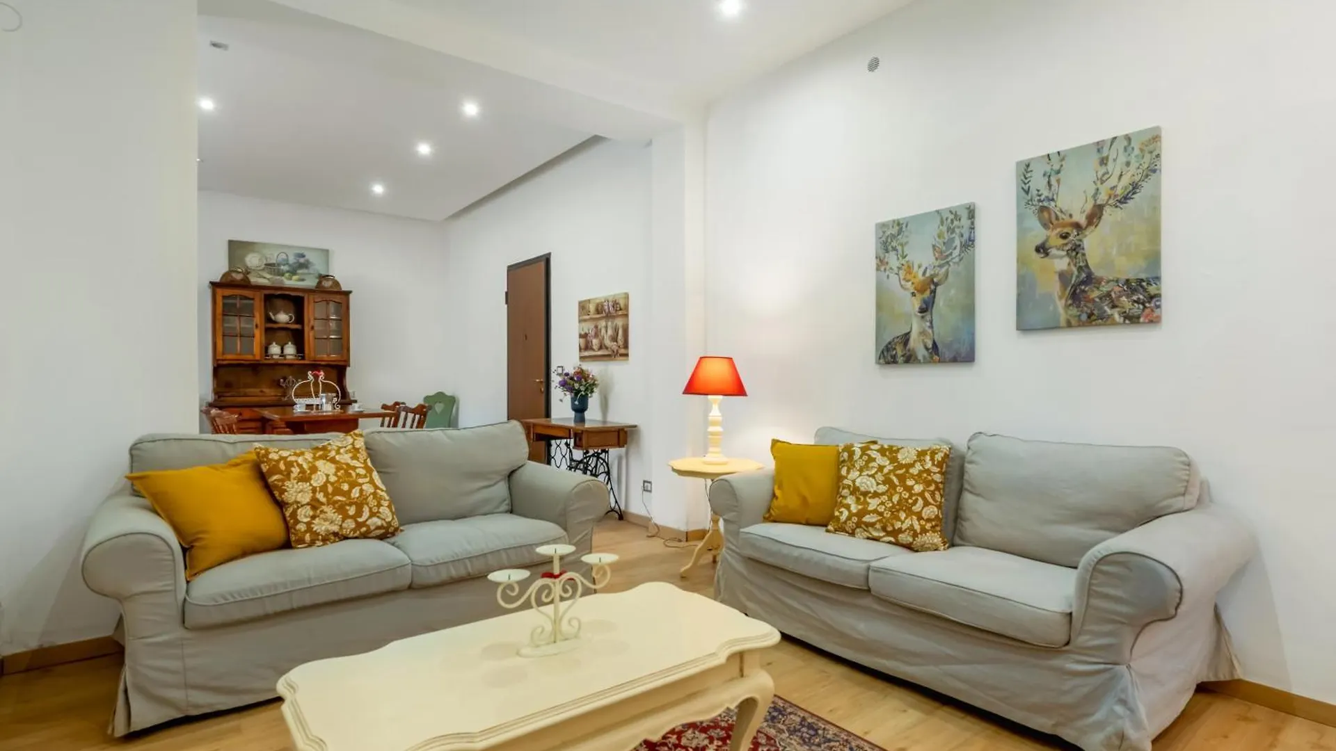 Spacious Coastal Apartment In Aci Castello
